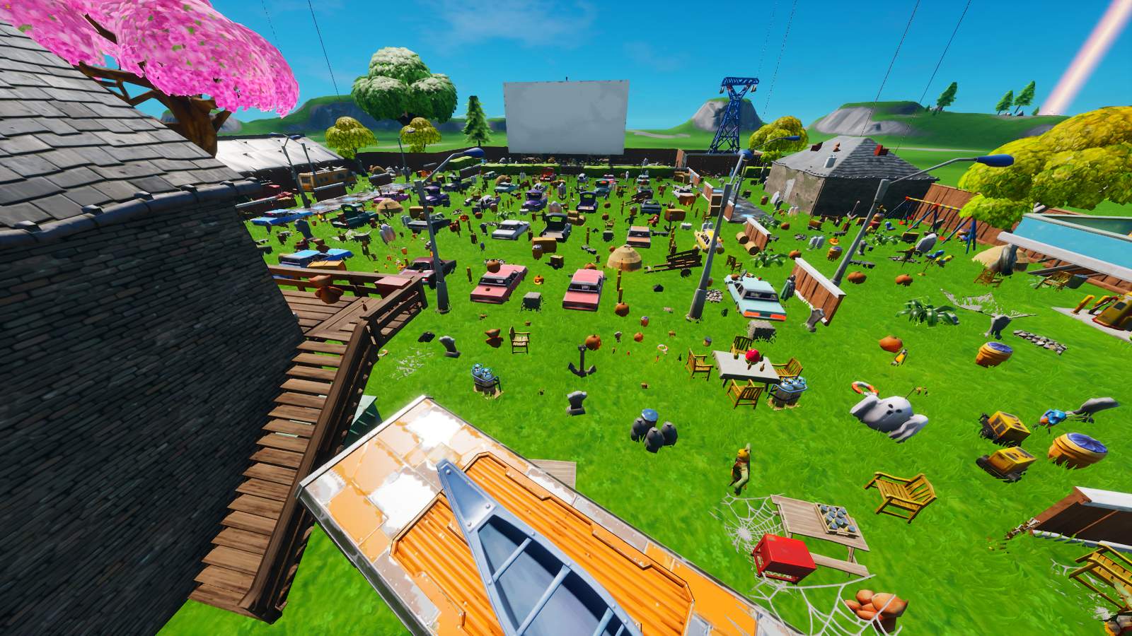 SPOOKY RISKY REELS PROP HUNT